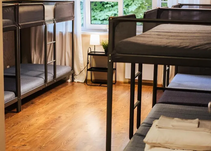 Villa14 - Noisy Party Hostel Parnu